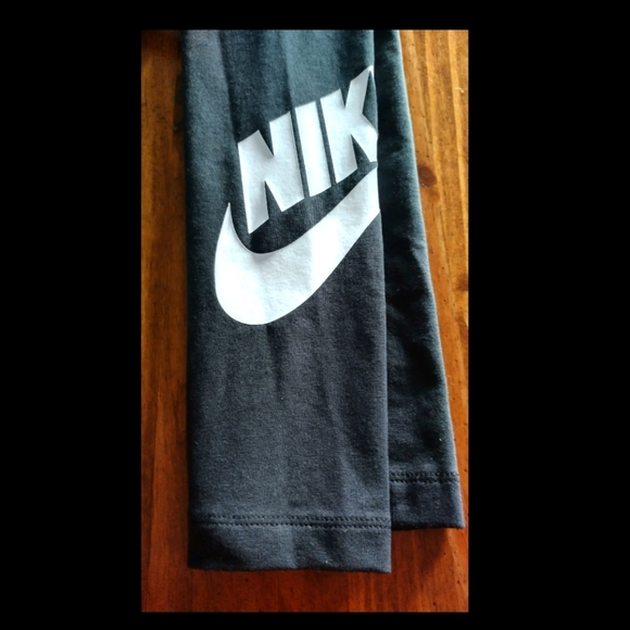 NWT* WOMENS NIKE LEGGINGS 3X ONLY - Picture 8 of 9